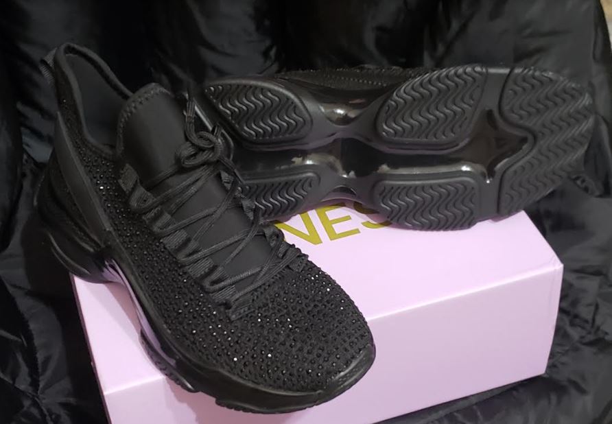 BERNESS BLACK STUDDED SNEAKERS (TRUE TO SIZE FOR REG SIZE FOOT/WIDE FOOT SHOULD UPSIZE BY 1)